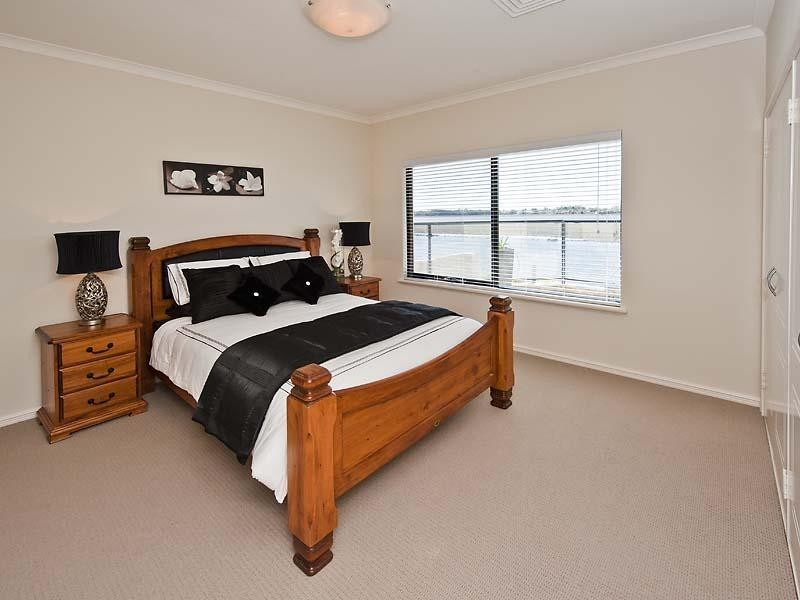 18 Fistina Ramble, Mandurah WA 6210