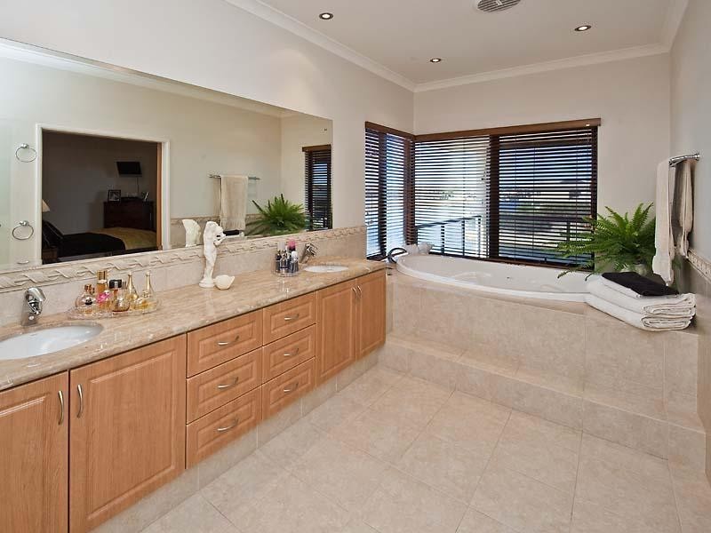 18 Fistina Ramble, Mandurah WA 6210