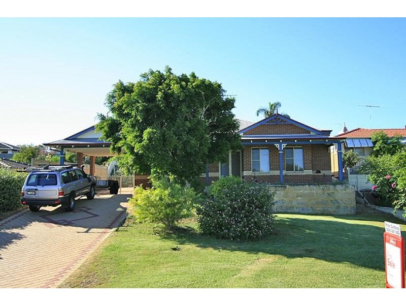 11 Collier Street, Silver Sands WA 6210