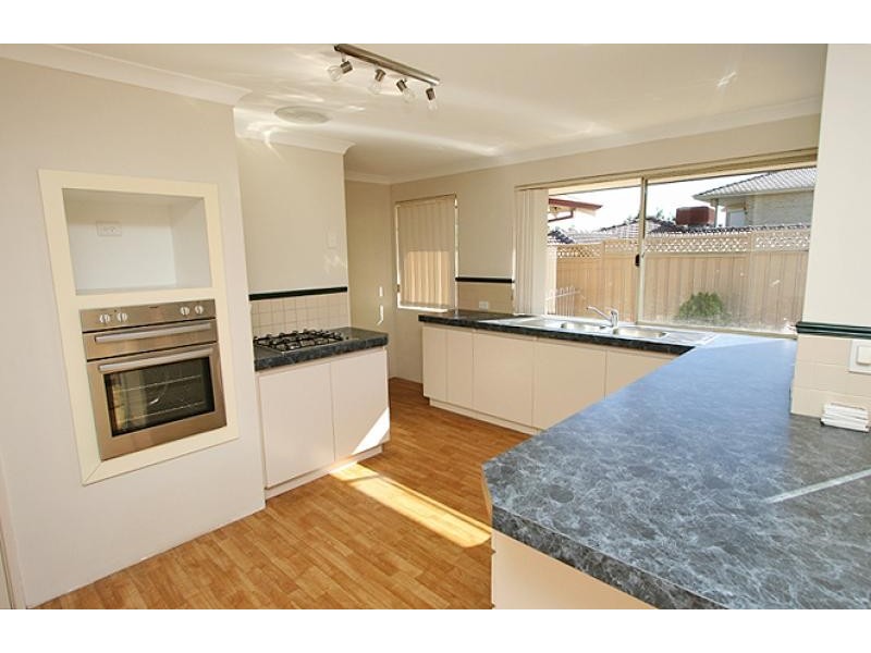 11 Collier Street, Silver Sands WA 6210