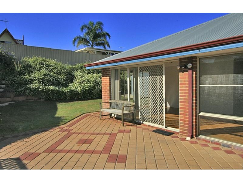 11 Collier Street, Silver Sands WA 6210