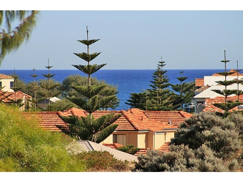 9 Mandjar Lane, Wannanup WA 6210