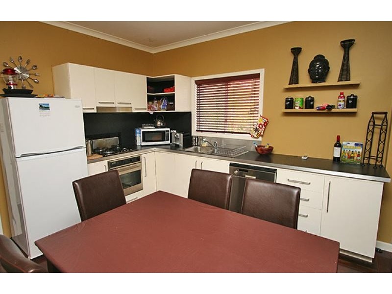 8a Roy Road, Coodanup WA 6210