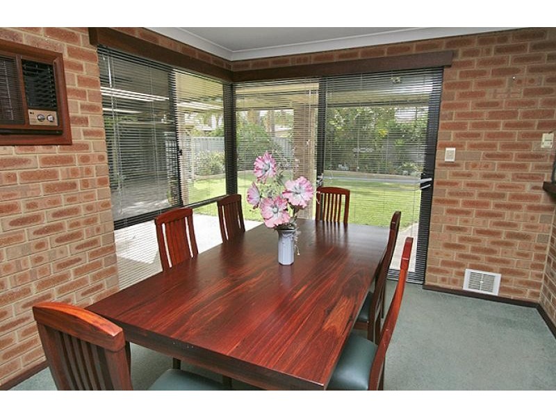 5 Talia Place, Dudley Park WA 6210