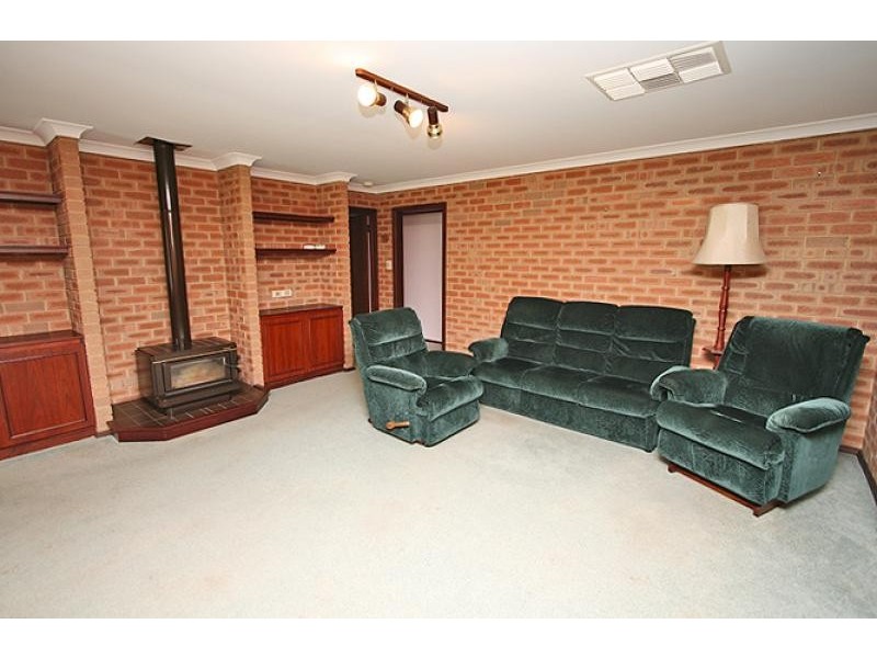 5 Talia Place, Dudley Park WA 6210