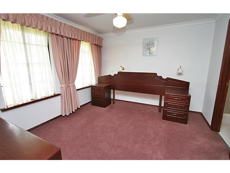 5 Talia Place, Dudley Park WA 6210