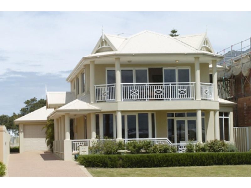 52 Fairbridge Road, Halls Head WA 6210