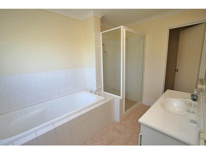 52 Fairbridge Road, Halls Head WA 6210