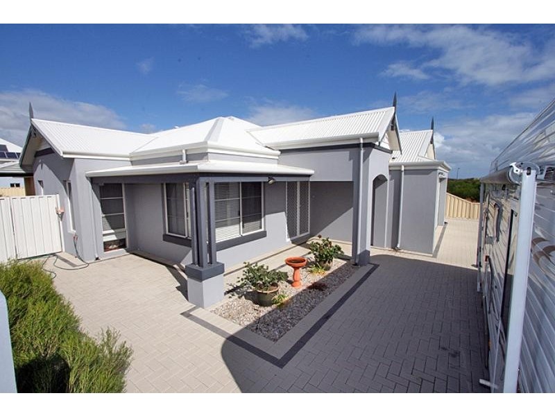 10 George Hibbert Road, Madora Bay WA 6210