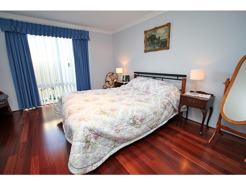 10 George Hibbert Road, Madora Bay WA 6210