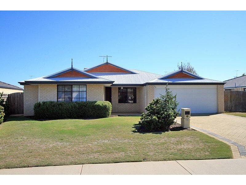 170 Peelwood Parade, Halls Head WA 6210