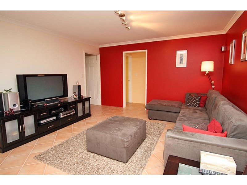 170 Peelwood Parade, Halls Head WA 6210