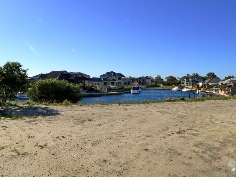 16 Leisure Way, Mandurah WA 6210