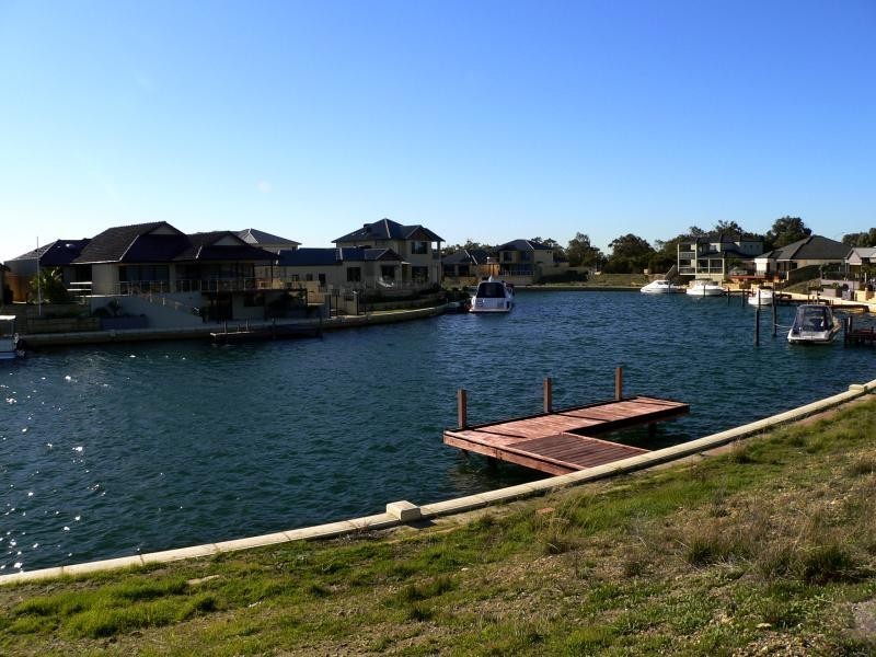 16 Leisure Way, Mandurah WA 6210