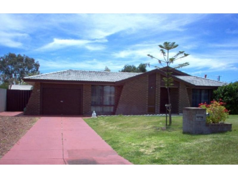 17 MARIANO COURT, Rockingham WA 6168