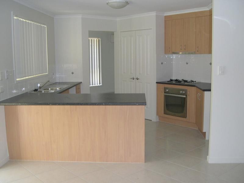 14 Bridgeman Place, Gladstone QLD 4680