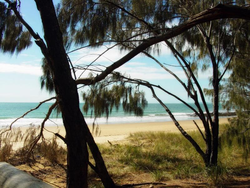 20 THE OAKS ROAD, Tannum Sands QLD 4680