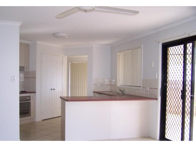 6 Hillview Place, Gladstone QLD 4680