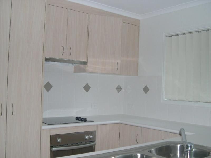 6 Bridgeman Place, Gladstone QLD 4680