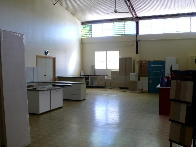 21 OFF STREET, Gladstone QLD 4680