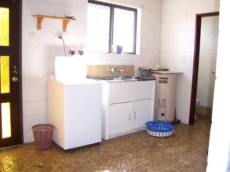 Kin Kora QLD 4680