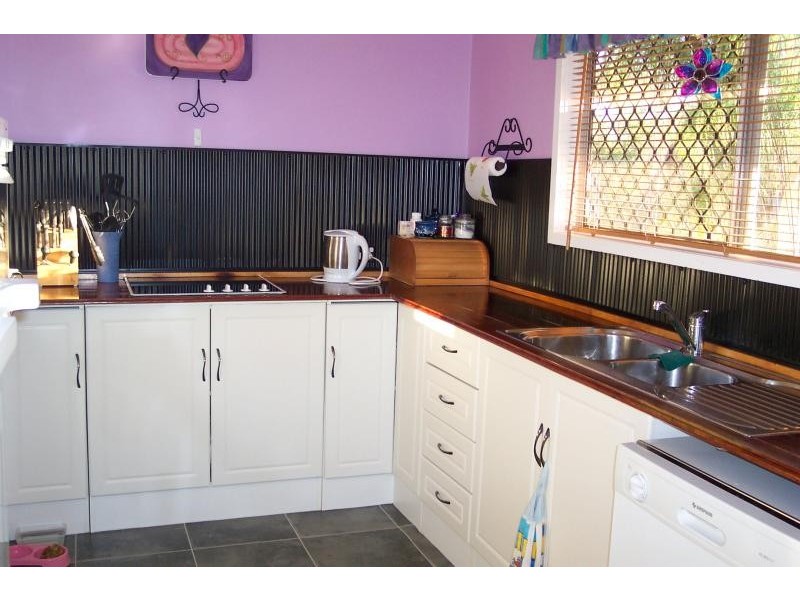 1 FAR STREET, Gladstone QLD 4680