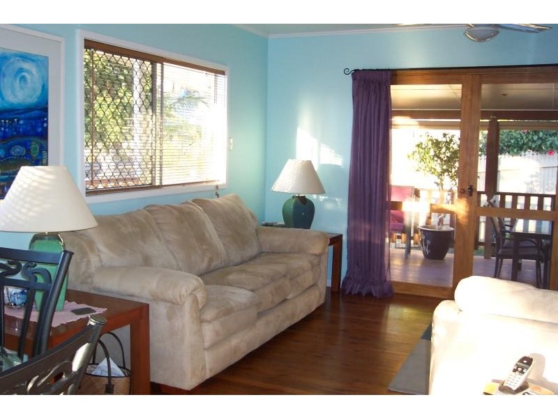 1 FAR STREET, Gladstone QLD 4680