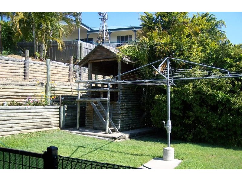 2 Earls Court, Gladstone QLD 4680