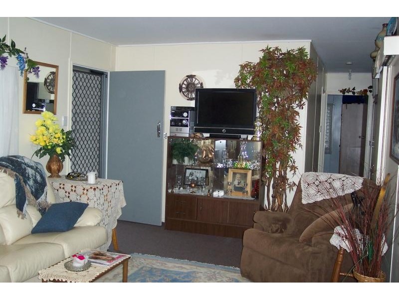 46 BOLES STREET, West Gladstone QLD 4680