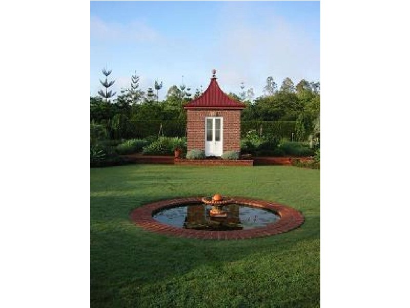 139 WALLABY TRACK, Mount Larcom QLD 4695