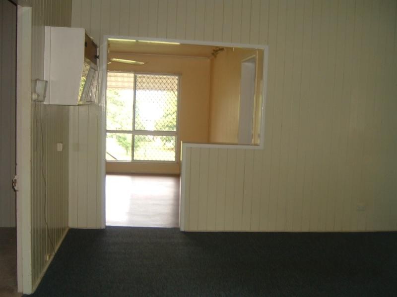 30 BALFOUR STREET, Mount Larcom QLD 4695