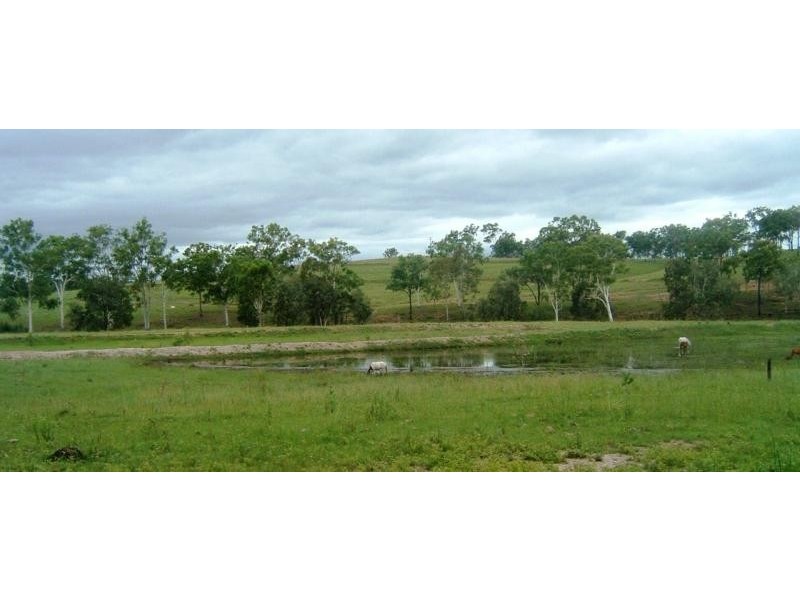 305 GENTLE ANNIE ROAD, Mount Larcom QLD 4695