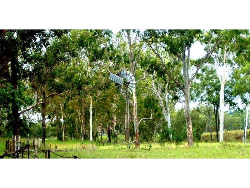 305 GENTLE ANNIE ROAD, Mount Larcom QLD 4695