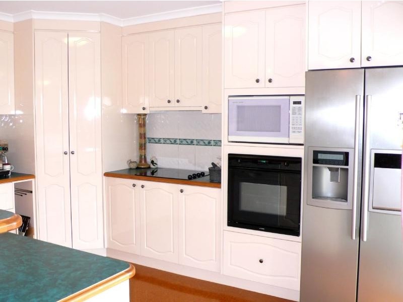 19A AUCKLAND STREET, Gladstone QLD 4680