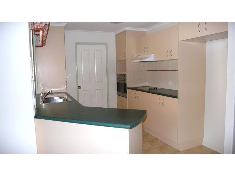 5 Dunstall Street, Gladstone QLD 4680