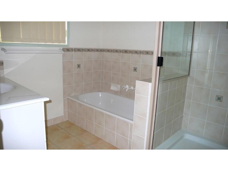 5 Dunstall Street, Gladstone QLD 4680