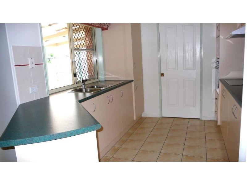 5 Dunstall Street, Gladstone QLD 4680