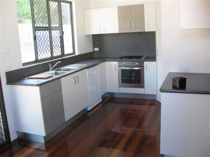 7 Walters Avenue, Gladstone QLD 4680