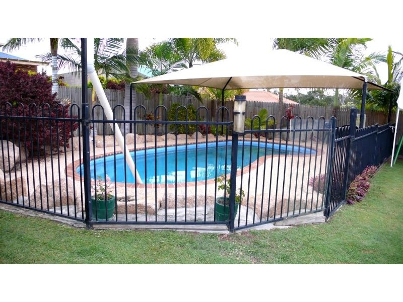 17 Witney Street, Gladstone QLD 4680