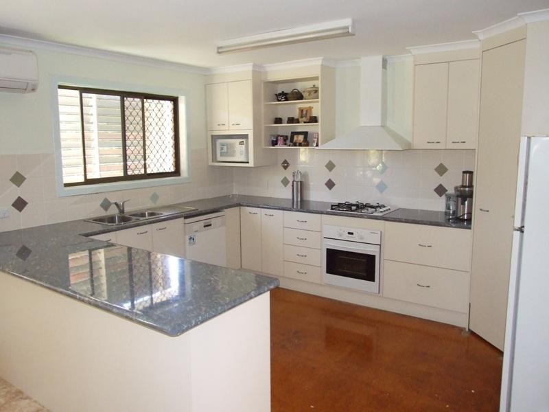 2 Yalkarra Crescent, Wurdong Heights QLD 4680