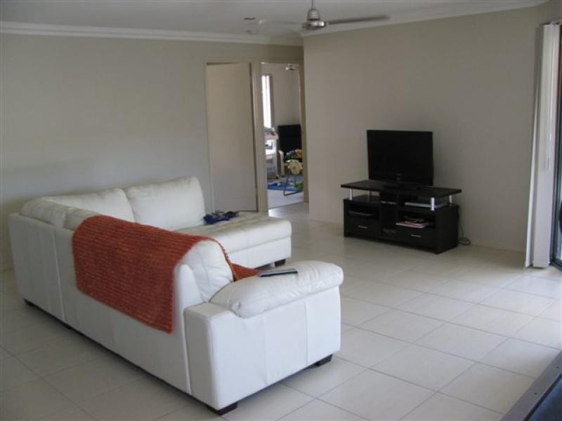 44 SKYLINE DRIVE, Gladstone QLD 4680