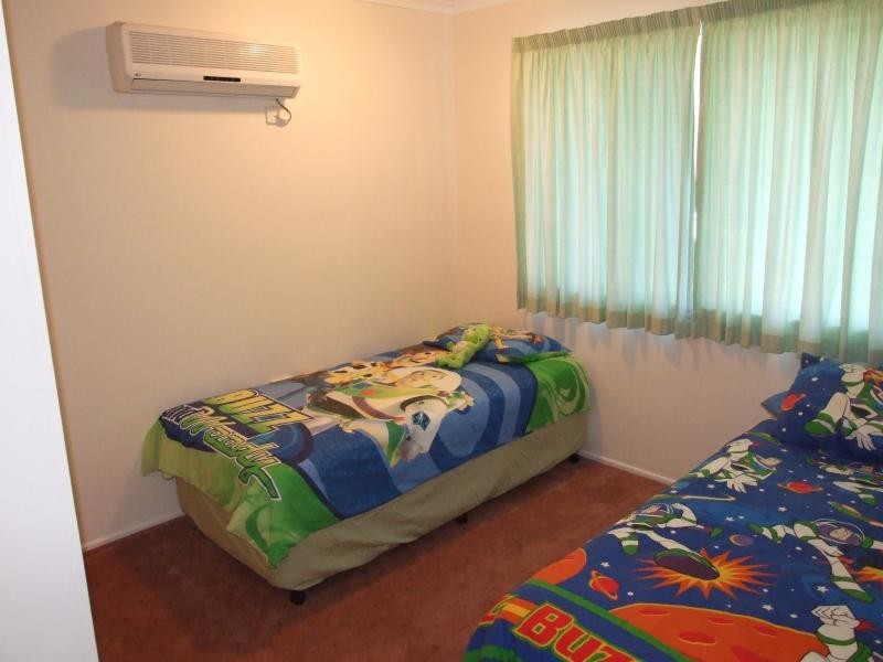 8 Barklya Court, Benaraby QLD 4680
