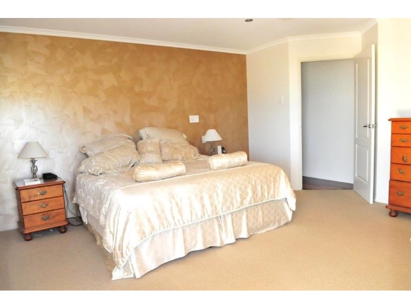 3 Panorama Court, Gladstone QLD 4680