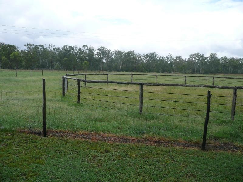 60 Raglan Station Road, Ambrose QLD 4702