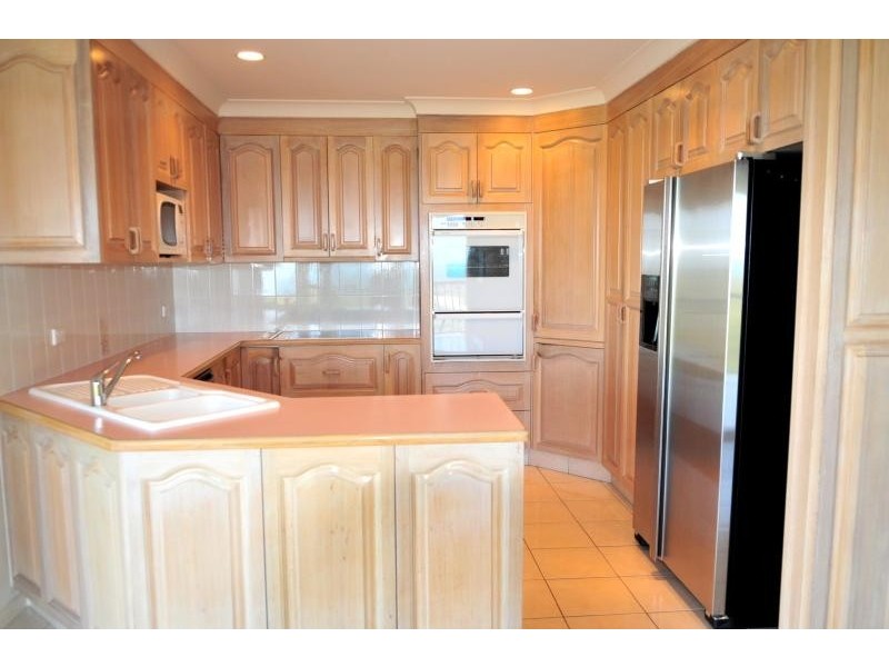 12 Charles Crescent, Tannum Sands QLD 4680