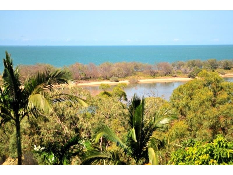 12 Charles Crescent, Tannum Sands QLD 4680