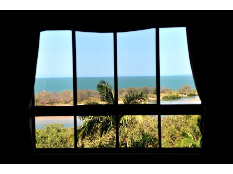 12 Charles Crescent, Tannum Sands QLD 4680