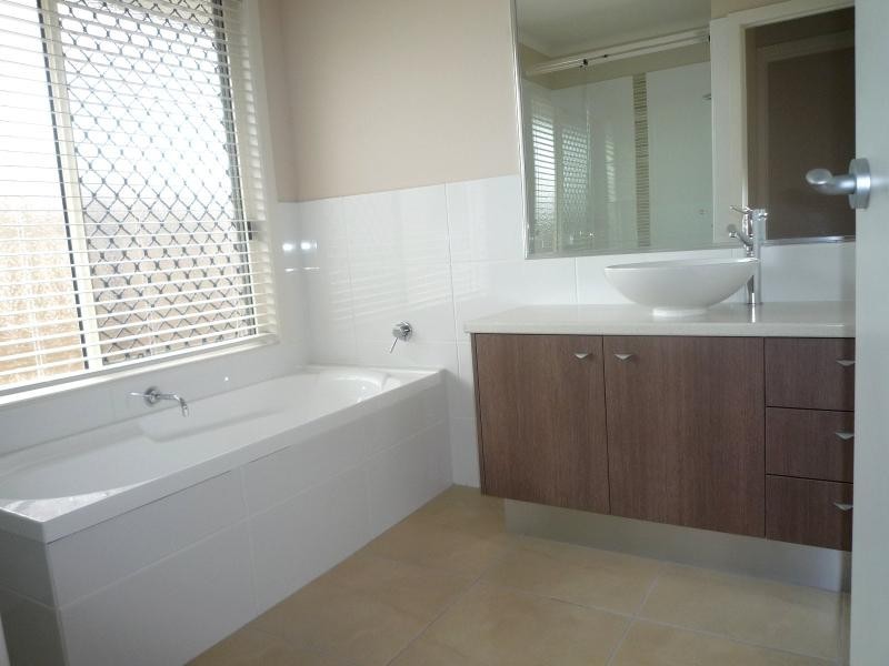 23 Southern Cross Close, Gladstone QLD 4680