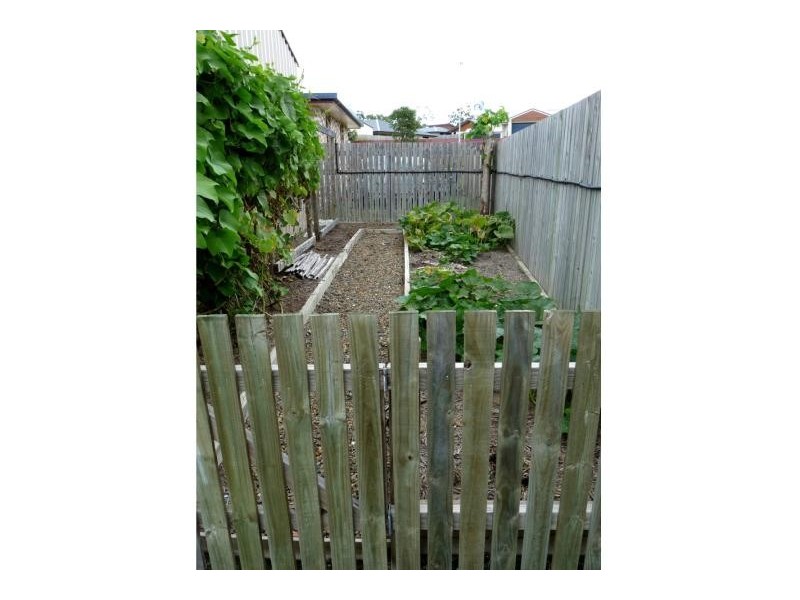 21 Victoria Ave, Gladstone QLD 4680