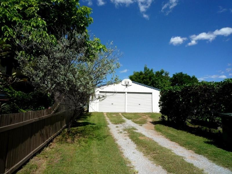 16 Boles Street, Gladstone QLD 4680